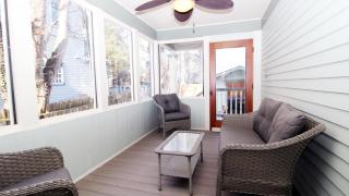 657 Hughes Street Hideaway - 9