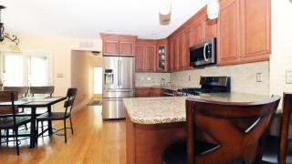 657 Hughes Street Hideaway - 7