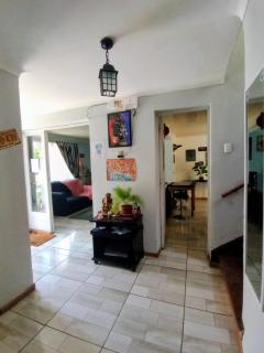 Valpo Guest House - 5