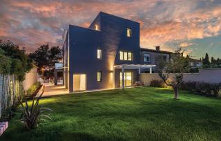 Stunning Home In Pula - 2