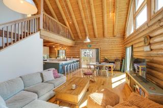 Walk to Pine Mountain Lake Spacious Family Cabin - 4