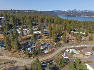 Cozy 3BR w Lake Access Golf Cart Sleeps 11 - 4