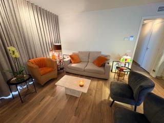 84m2 Boutique and Riverview Luxury Apartment fully equipped with also a Private Garden and a Free Secure Underground Parking - 9