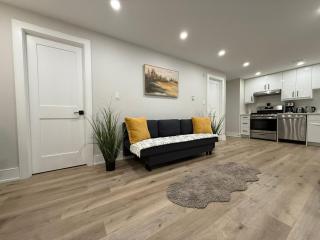 Stylish 1BR in Queen West - 6