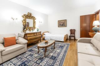 We Love Tirana Blloku Central 2Br Apartment - 3