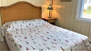 Pemberley Cottage - 926 Benton Avenue - 6