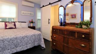 Cottage At 37 Jackson - 6