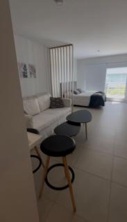 Hermoso acogedor familiar con cochera y pileta - 4