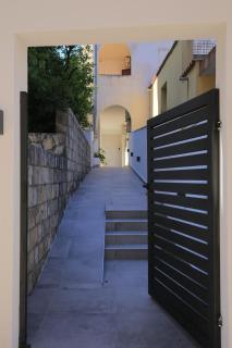 Apartments by the sea Baska Voda, Makarska - 2756 - 1