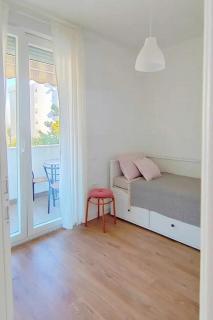 Apartments with WiFi Split - 25435 - 4