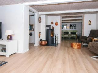 House with beautiful garden - 2