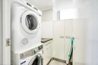 Beachfront 16th Floor, Ocean Views Talisman - 4