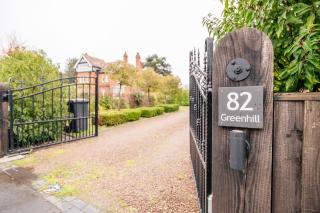 Beautiful 5 Bedroom Home in Evesham - 4