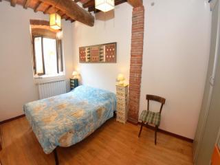 Lucca Central Garden Cottage - 9
