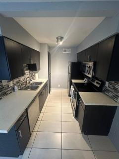 2B1B Central Location in Phx|Pool|Airport - 5