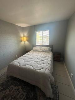 2B1B Central Location in Phx|Pool|Airport - 2