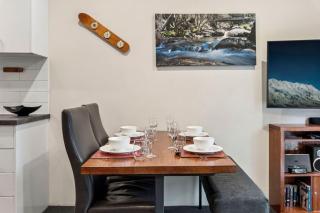 Lantern 05 - Balcony - 1