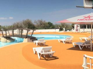Mobil-home confortable avec terrasse - 6 pers. - API-1-52-2168 - 2