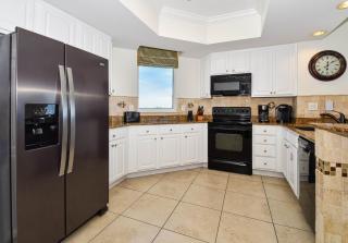 Silver Beach Towers W1501 - 1