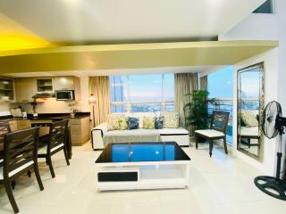 Cebu City Huge Lofts by P&J - 8