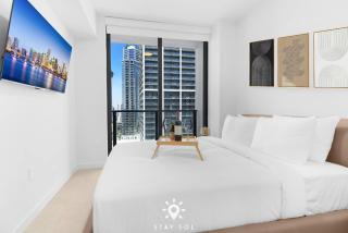 Stylish Retreat Modern 1BR and Den Miami - 1