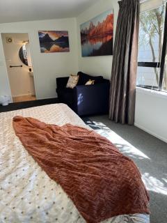 Queen Charlotte Bach - 2