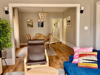 Lovely vintage Oak Park 3bd 1ba perfectly located near public transit & Chicago - 6