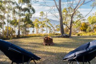 Studio 216 - Oceanview Studio with Bath, Romantic Bruny Escape - 8