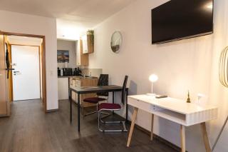 4-Studio mit Küche & Magenta TV-10 Min ins Zentrum - 4