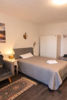 4-Studio mit Küche & Magenta TV-10 Min ins Zentrum - 6