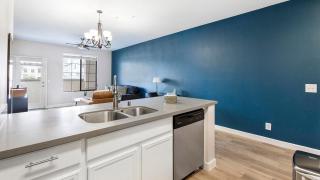 Landing Stunning 2BD Gym Clubhouse - 7