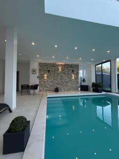 Sublime LOFT PISCINE Intérieure VERSAILLES - 0