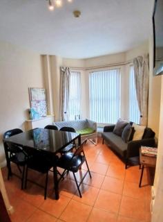 Queens Quarter Townhouse - 6