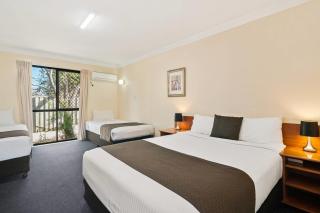 Econo Lodge Waterford - 5