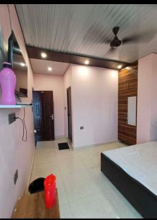 Guest inn bharat mart - 1