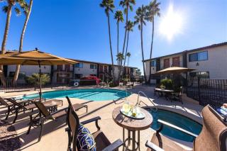 216-Fully Furnished 1BR Suite-Outdoor Pool - 2
