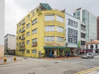 G4 Station Backpackers Hostel - 6