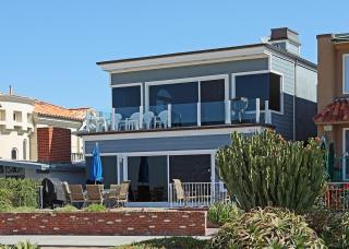 1023 E Balboa B - Beachfront with Balboa Pier View home - 9