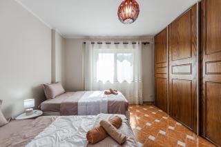 Vollga Promenade Apartments with Full Sea and Old Town View 1 - 5