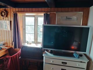 Historic Holiday Idyll Close To The Water - 2