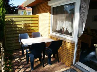 Ferienwohnungen Haus Erika Bettwäsche Handtücher WLAN Terrasse Balkon 2-7 Personen - Cuxhaven - 1