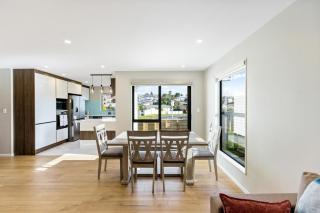 Modern Central 4BRM with Aircon, heating and Parking - 4