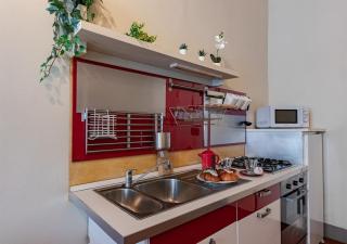 Hostly San Lorenzo Urban Loft - 3