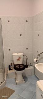 u MAGDY 4 osoby parking w cenie ZA OGRODZENIEM - 1