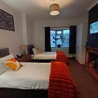 Geneva Cottage 4 Bedroom House Darlington - 8