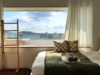 Heeon1974, K-pop Photoshoot Heritage House with Spacious Garden and Terrace - 5