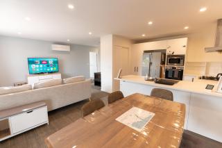 Entire Three bedrooms - Rodman 18 - newly furnished - 5