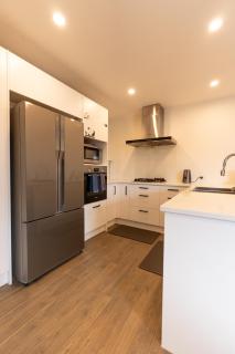 Entire Three bedrooms - Rodman 18 - newly furnished - 3