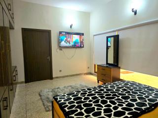 Crimson Door Suite, Islamabad - 7