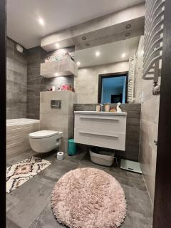 Pokój z łazienką i tarasem - 6